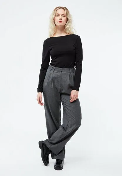 Givn Berlin Givn Berlin Longsleeve GBMIMI aus TENCEL mit tiefem Rückenausschnitt, Black (tencel), – Produktbild 2 von 4