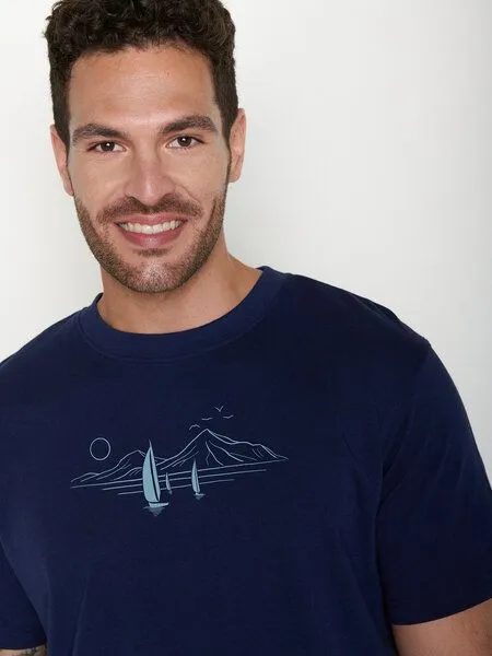 GreenBomb GREENBOMB Sail Away Fusion - Lässiges Oversize-T-Shirt aus Bio-Baumwolle / hochwertiger Print / GOTS / Fair & Vegan, Blau (marineblau), – Produktbild 2 von 4
