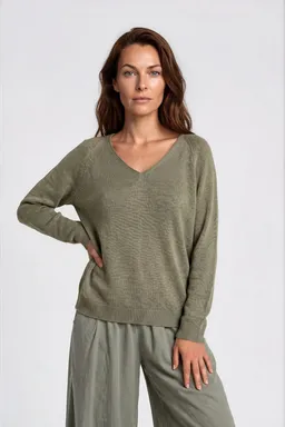 RAVENS VIEW IBIZA RAVENS VIEW IBIZA Damen vegan Pullover Lana Knit Dust Olive – Produktbild 1 von 1
