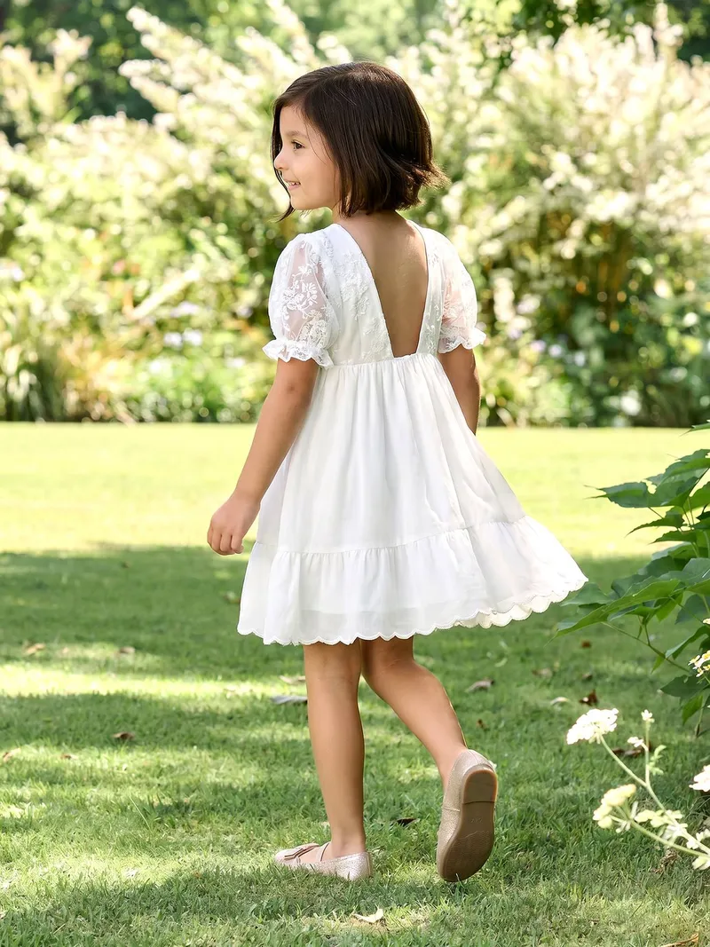 Vertbaudet Vertbaudet Festliches Kleid mit Spitzenärmeln Mädchen, Weiß, – Produktbild 1 von 4