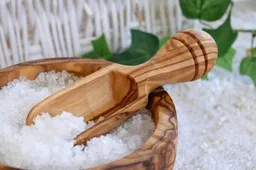 Olivenholz erleben Olivenholz erleben Salzschippchen, 9 cm, aus Olivenholz – Produktbild 1 von 1
