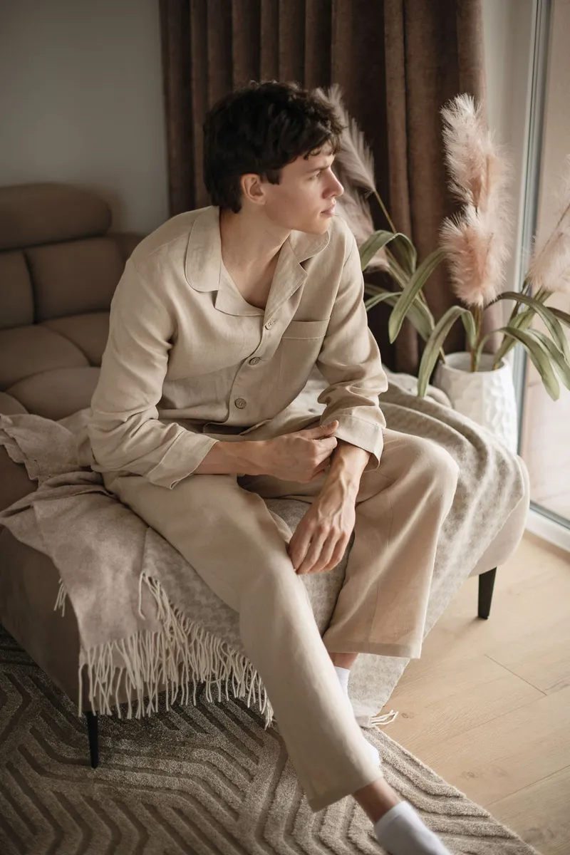 Amber Linen Amber Linen Herren vegan Pyjama Set Kanada Blasser Sand, Weiß, – Produktbild 2 von 2