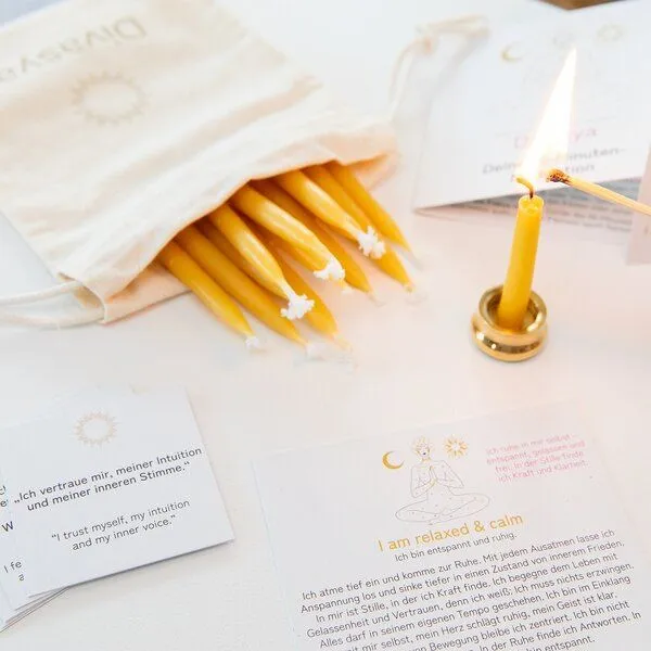 Divasya Divasya Geschenkset | 20-Minuten-Kerzen für Meditation & Achtsamkeit | I am relaxed & calm – Produktbild 2 von 4