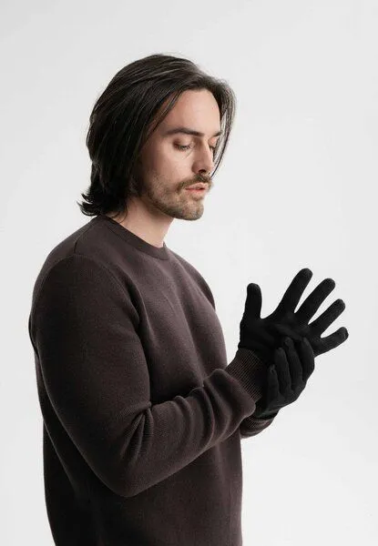 MELA MELA Bundle Feinstrick Balaklava CHARVI + Strick Handschuhe RISHI, Schwarz, – Produktbild 2 von 4