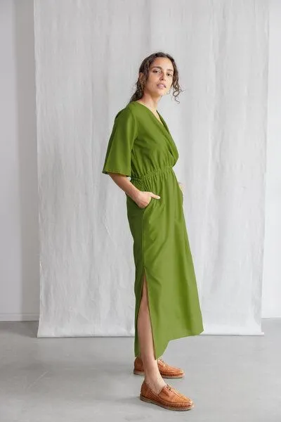Jyoti - Fair Works Jyoti - Fair Works Bio-Baumwoll Kleid Vaasi, Basilikum, – Produktbild 3 von 4