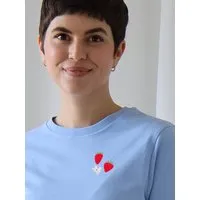 Kultgut Kultgut Artdesign - Biofair- Flauschiges Femin Shirt / Strawberrys, Hellblau, – Produktbild 1 von 1