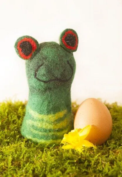 short'n'pietz short'n'pietz Frosch als Filz-Eierwärmer – Produktbild 2 von 5
