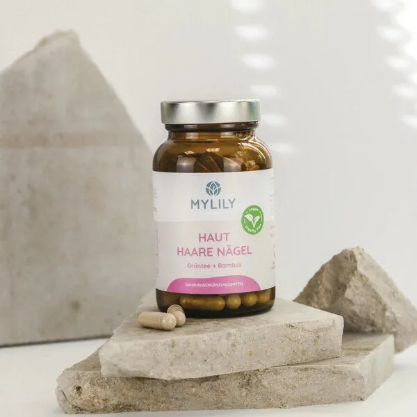 MYLILY MYLILY Haut Haare Nägel - Grüntee, Bambus, Vitamin C + B12 - 90 Kapseln - vegan – Produktbild 2 von 2