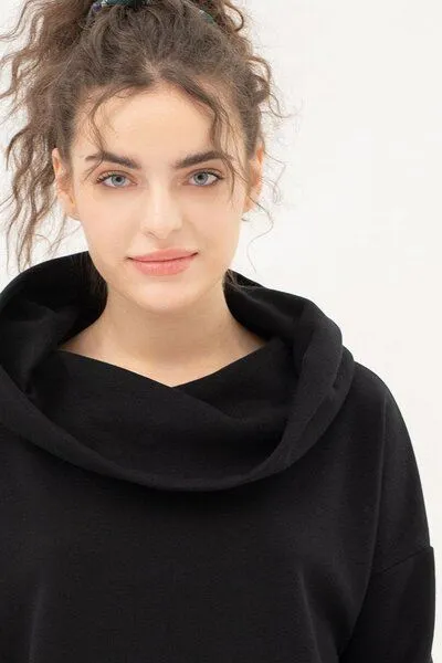 KOKOworld KOKOworld Hoodie Hug Me aus Bio-Baumwolle mit Rollkragen-Kapuze, Black (schwarz), – Produktbild 4 von 4