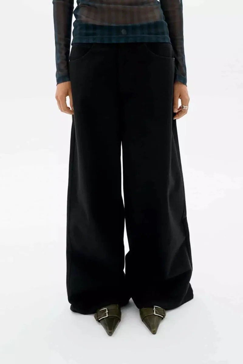 thinking mu Thinking MU Damen vegan Jeans Weites Bein Hedda Schwarz, Schwarz, – Produktbild 2 von 2