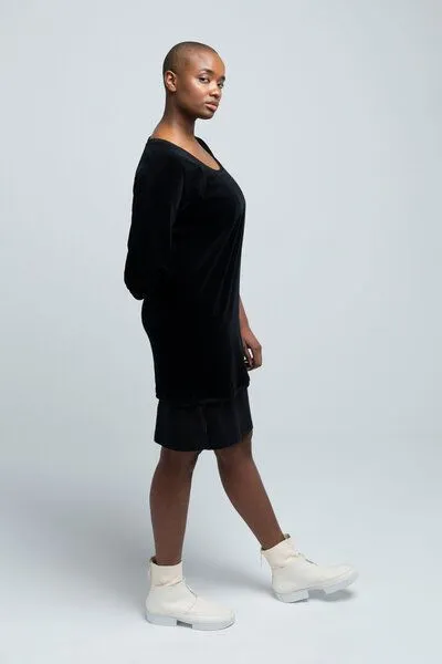 SHIPSHEIP SHIPSHEIP HELEN - Damen Kleid in Samt-Optik aus Bio-Baumwolle, Schwarz, – Produktbild 4 von 4