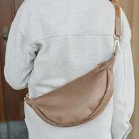 BOWLEANIES TASCHEN BOWLEANIES TASCHEN Moon Bag aus Lederfaserstoff, Hellbraun mit gold, – Produktbild 1 von 1