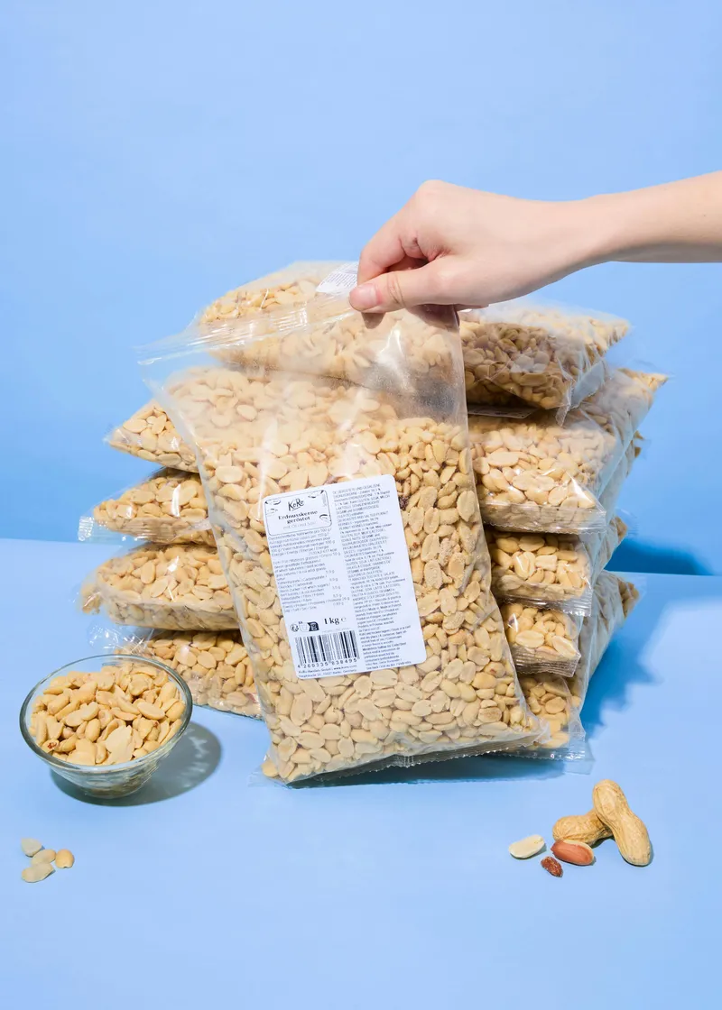 KoRo Geröstete Erdnusskerne mit Salz und Öl 10 x 1 kg – Produktbild 3 von 5