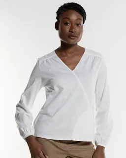 Alma & Lovis Alma & Lovis Feminine Bluse im Wickel-Look aus extra feiner Bio-Baumwolle | Wickelbluse – Produktbild 1 von 1