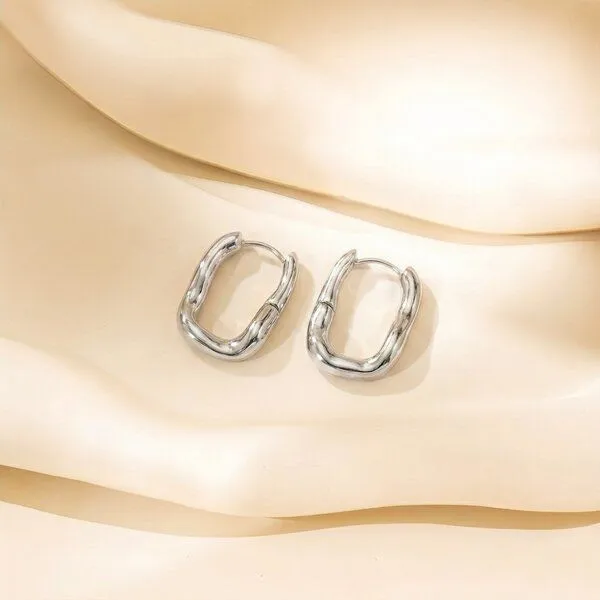 ELEKTROPULLI ELEKTROPULLI Irregular Creolen Ohrringe in ca. 25mm x 18mm x 3,5mm, Silber, – Produktbild 1 von 1