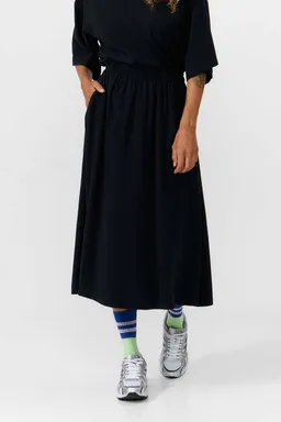SUITE13LAB SUITE13LAB Damen vegan Rock Adaja Schwarz – Produktbild 1 von 1