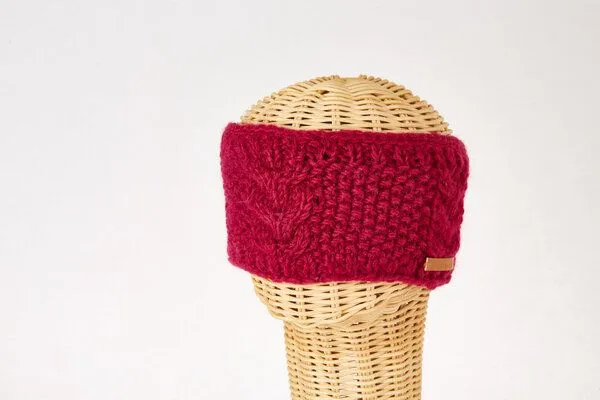 short'n'pietz short'n'pietz Schurwollstirnband mit senkrechtem Zopfmuster, handgestrickt, Beere, – Produktbild 1 von 2