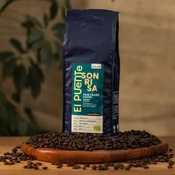 El Puente El Puente Sonrisa - Bio-Kaffee gemahlen 250 g entkoffeiniert | Fair Trade | Bio-zertifiziert | Vegan | Glutenfrei – Produktbild 1 von 1