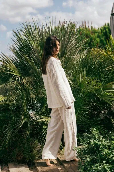 AmourLinen AmourLinen Langarm-Pyjama-Set Nightly, Weiß, – Produktbild 4 von 4