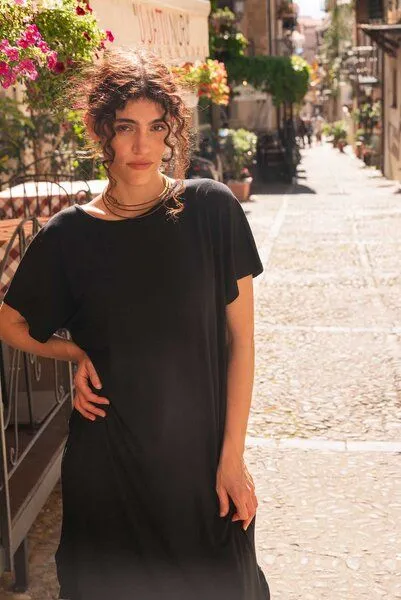 WiDDA berlin WiDDA berlin rückenfreies Jerseykleid FARLO aus ECOVERO® Jersey, Schwarz, – Produktbild 3 von 3