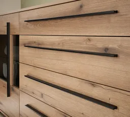 Furn.Design Sideboard Design-D (Anrichte in Evoke Eiche Dekor, 200 x 86 cm), mit Soft-Close-Funktion – Produktbild 1 von 1