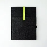 matilda k manufaktur matilda k. manufaktur Minimalistische Laptophülle aus Wollfilz 'max' mit Einsteckfach | für MacBook |Air| Pro 13|14|15|16 Zoll, Anthrazit-pistazie, – Produktbild 1 von 1