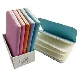 Salon Elfi Salon Elfi Notizbücher in Regenbogenfarben – Produktbild 1 von 1