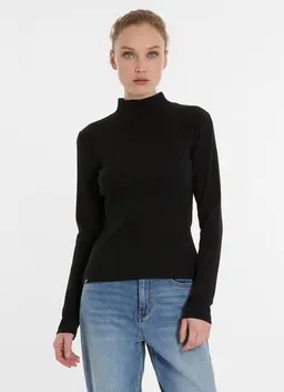 ragwear ragwear Langarmshirt JANELLE LONG mit bequemer Passform, hüftlange Schnittform, unifarben, pflegeleicht – Produktbild 1 von 1