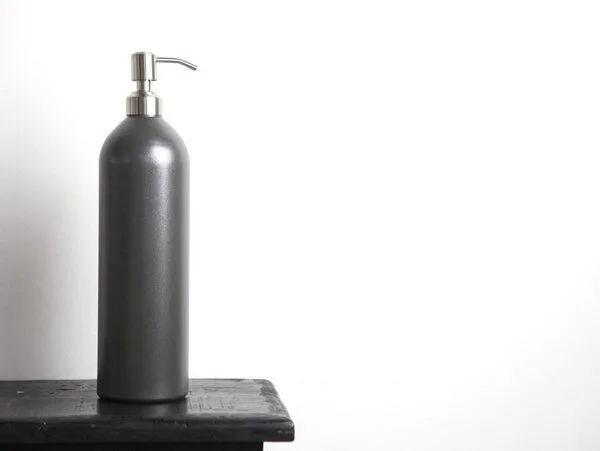 werkvoll by Lena Peter werkvoll by Lena Peter Spülmittelflasche, Anthrazit, – Produktbild 3 von 6