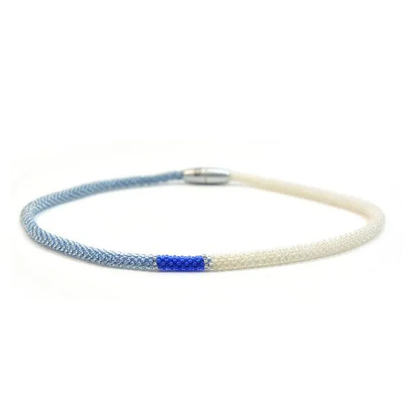 Sakiba Sakiba Collier Svelte Tricolor, Weiß-mittelblau, – Produktbild 1 von 3