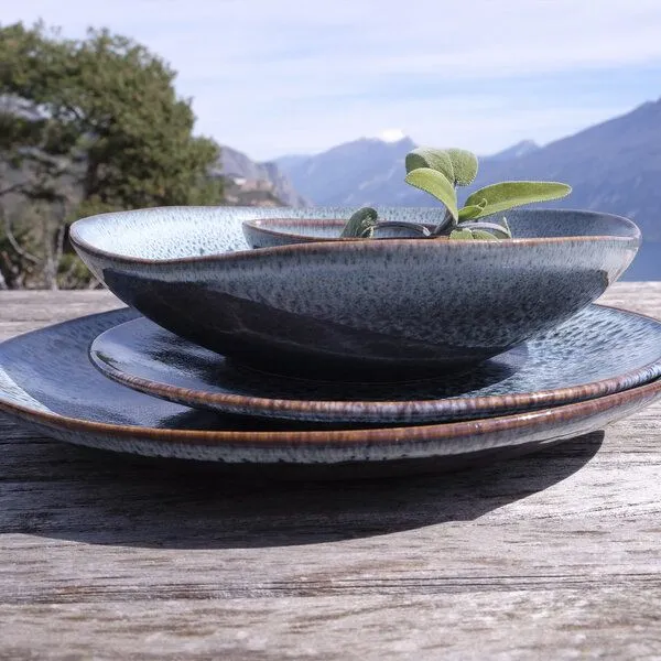 Izanami Tableware Izanami Tableware Dinner Set für Sechs, 24 tlg - Krumme Lanke, Blau, – Produktbild 1 von 4