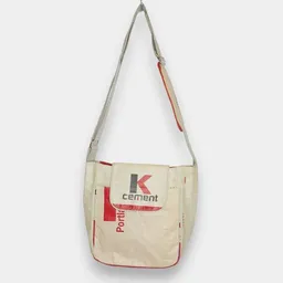 REFISHED fair fashion REFISHED fair fashion Tasche 'URBAN BAG' - upcycelte Zementsäcke – Produktbild 1 von 1
