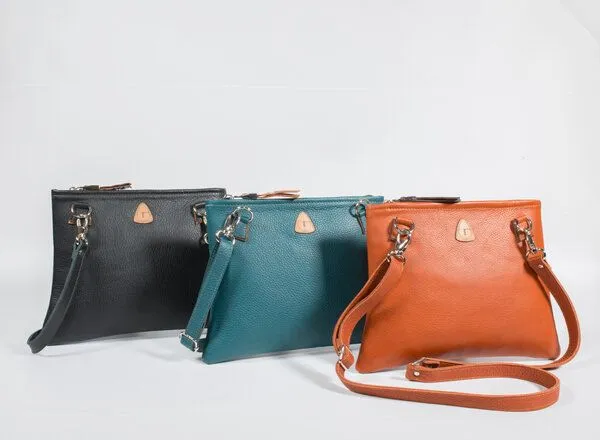 Ritagli di G Ritagli di G Damen Umhängetasche WINNIE Leder - 100% Made in Italy, Schwarz, – Produktbild 1 von 4
