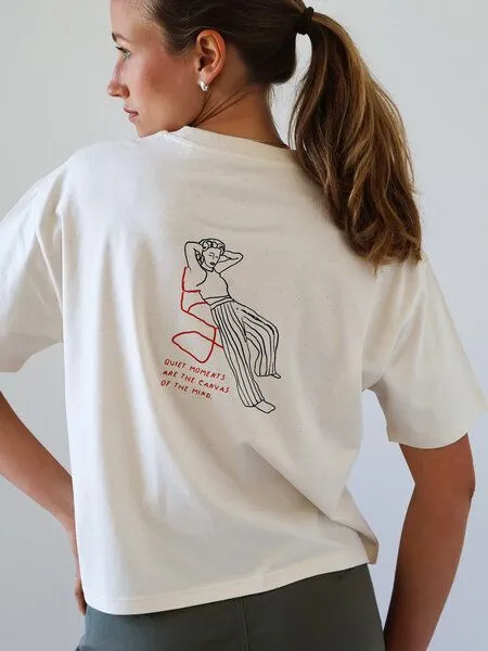 Kultgut Kultgut Artdesign Boxy-Style Shirt aus Bio-Baumwolle /Quit Moment, Natur, – Produktbild 1 von 4