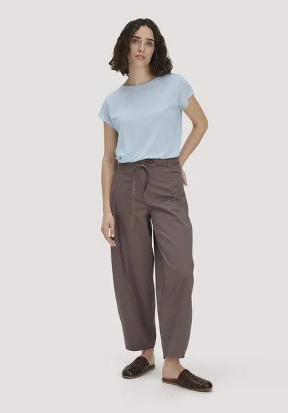hessnatur hessnatur Gewebe Hose Barrel Leg aus Bio-Baumwolle mit Elasthan, Mocca, – Produktbild 1 von 5