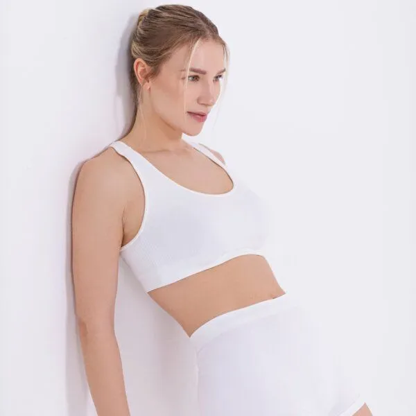 TAO Sportswear TAO Sportswear Schnelltrocknendes & nahtloses Damen Funktionsbustier, Weiß, – Produktbild 1 von 4