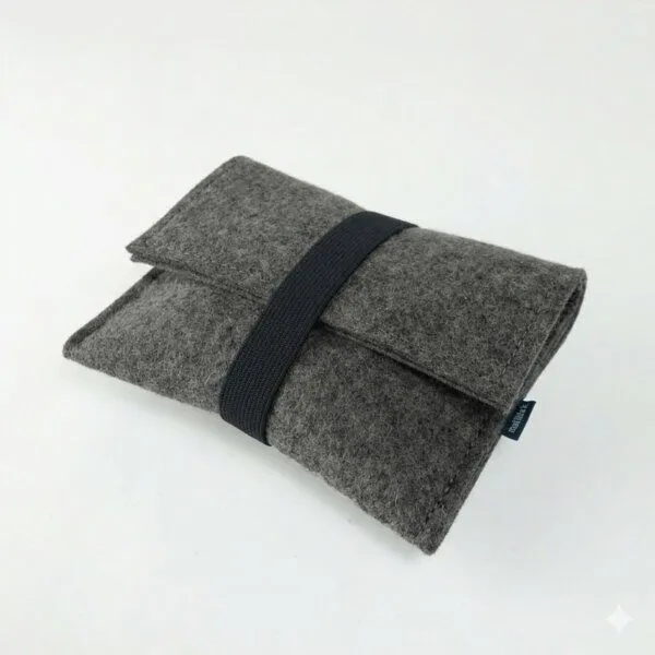 matilda k. manufaktur matilda k. manufaktur Kabel Organizer aus Wollfilz 'otto' in 2 Größen, Dunkelgrau, – Produktbild 3 von 5