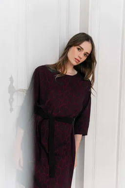 WiDDA WiDDA Damen vegan Kleid Pura Floral Pattern Berry – Produktbild 1 von 1