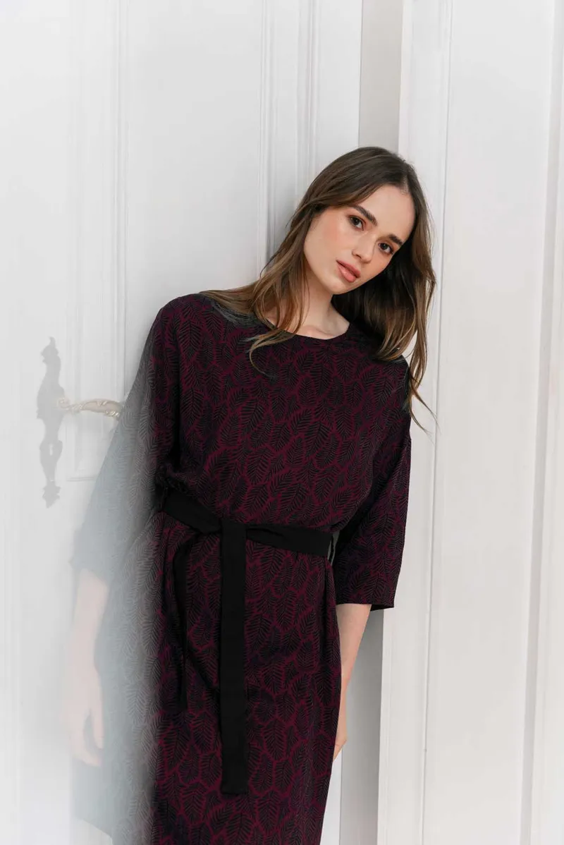 WiDDA WiDDA Damen vegan Kleid Pura Floral Pattern Berry, Schwarz, – Produktbild 1 von 2