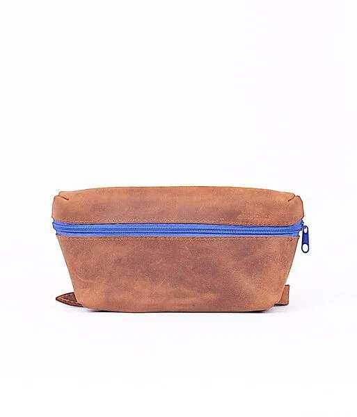 monday market monday market Bauchtasche Luca aus Pull-Up-Leder, Dunkelbraun-blau, – Produktbild 1 von 3