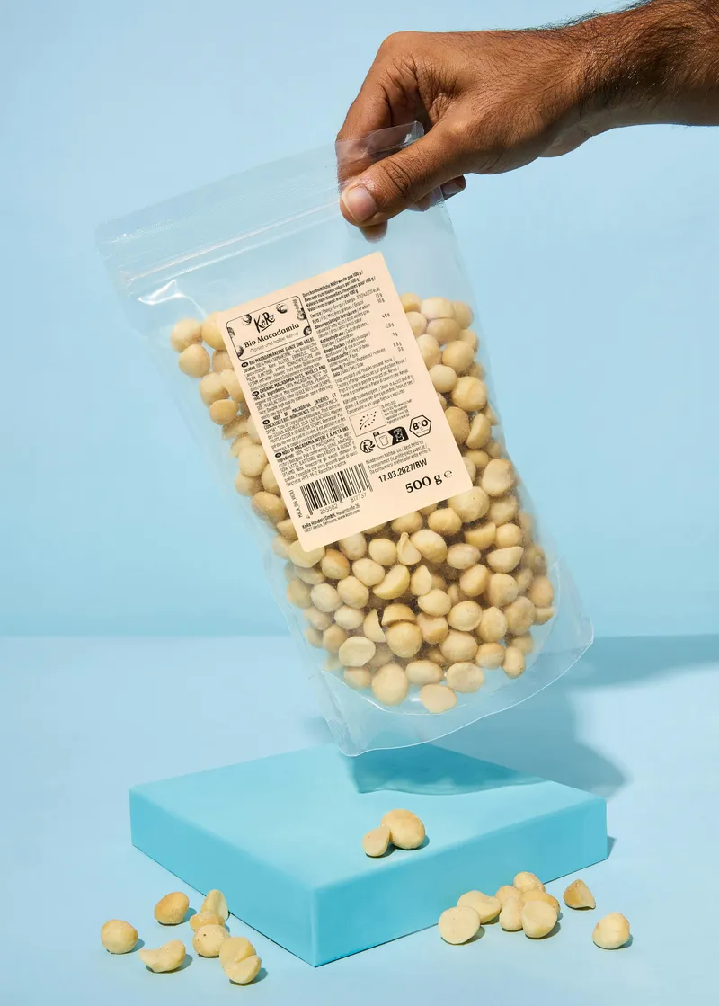 KoRo Ganze und halbe Bio Macadamiakerne | 500 g – Produktbild 3 von 5