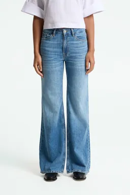 Kings Of Indigo Kings of Indigo Damen vegan Jeans Jane Hopcete Electric Mid Blue – Produktbild 1 von 1