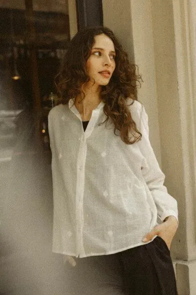 Jyoti - Fair Works Jyoti - Fair Works Bio-Baumwoll Bluse Hawali Jamdani – Produktbild 1 von 4
