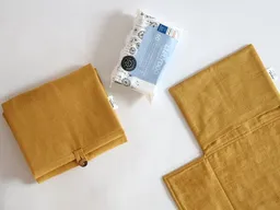 werkvoll by Lena Peter werkvoll by Lena Peter Nachhaltige Leinen Wickelunterlage LINE – Produktbild 1 von 1
