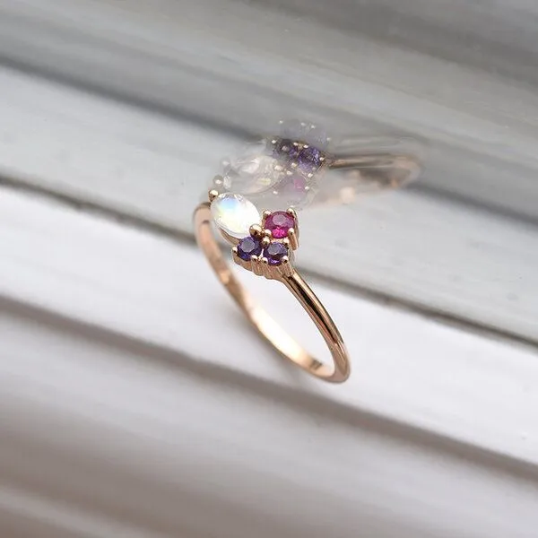 Eppi Eppi Ring mit Mondstein, Rubin und Amethysten Lowri, Weiss, – Produktbild 2 von 4