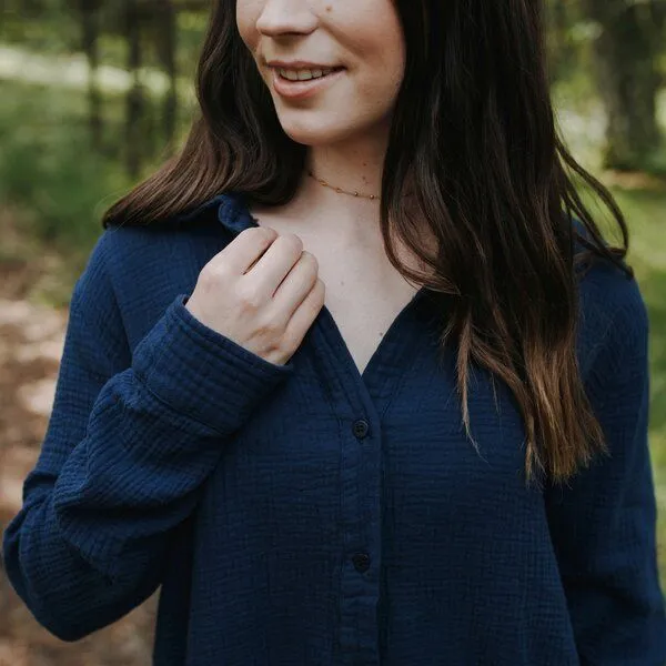 NORDLICHT NORDLICHT Damen Musselin Bluse aus 100% Bio-Baumwolle FENJA, Dunkelblau, – Produktbild 3 von 4