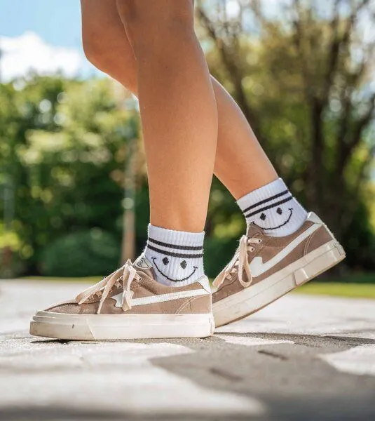 Natural Vibes Natural Vibes Sporty Smile Quarter Socken | Bio GOTS | Sneaker Socken mit Smile | Herren Damen Socken | – Produktbild 5 von 5