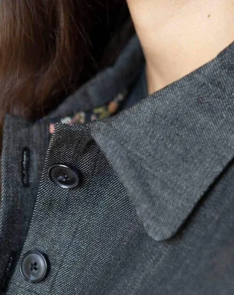 Aatise Aatise Schwarze Damen Jeansjacke Zeane aus upgecycelter Baumwolle, Schwarz, – Produktbild 4 von 4
