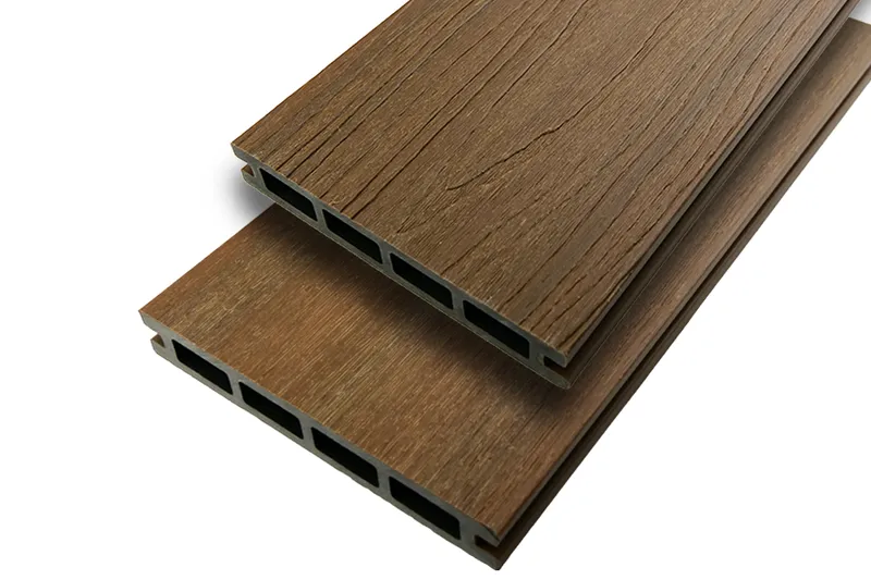 woodstore24 WPC coextrudiert Hohlkammerdiele WoodoThassos, 25 (S) x 140 (B) mm, teak, einseitig 3D Holzoptik / einseitig glatt gebürstet, Länge: 4,00 m – Produktbild 1 von 1