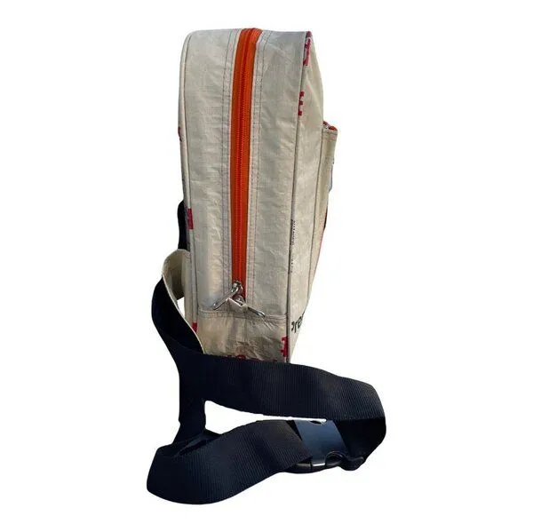 Beadbags Beadbags CR01 Umhängetasche aus recycelten Zementsack – Produktbild 2 von 2